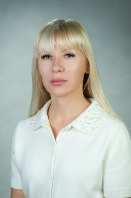 Воспитатель высшей категории Иваницкая Лариса Валентиновна Воспитатель высшей категории Иваницкая Лариса Валентиновна